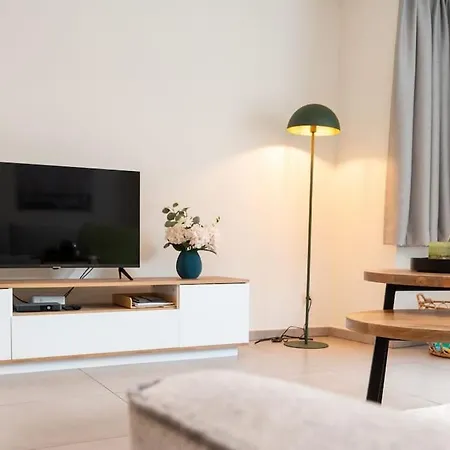 Stijlvol Genieten Pal In Het Centrum Apartman